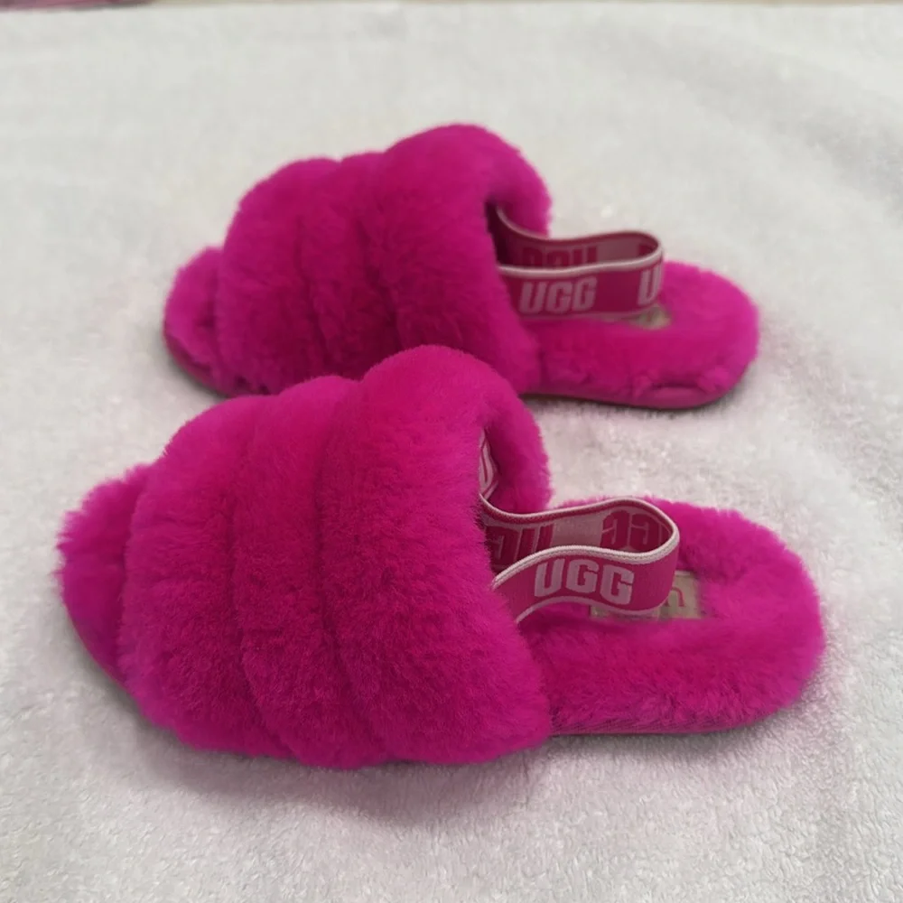 UGG - Kids Pink Fluff Yeah Shearling Slides - Size: US 11